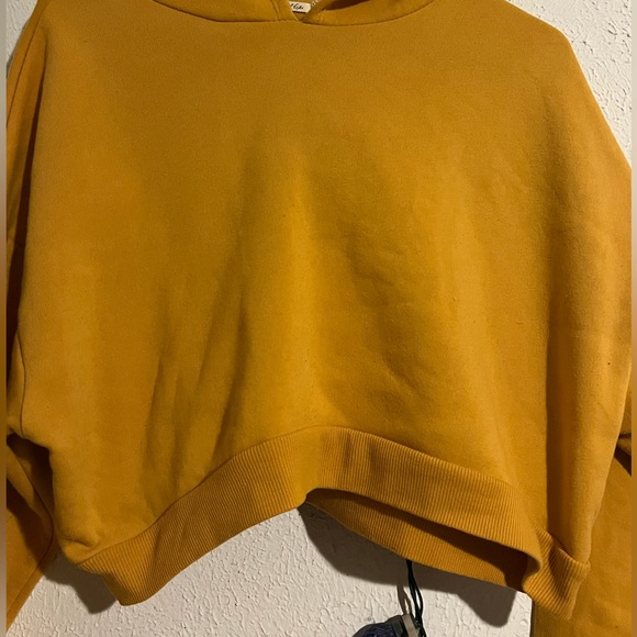 Mustard yellow cropped hoodie !!! - Picture 10 of 10